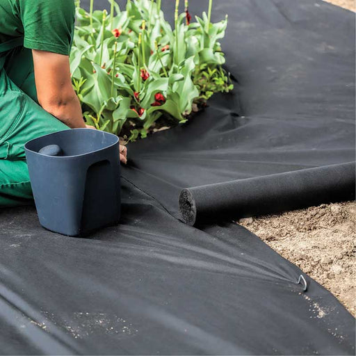 Standard grade 3 oz polyspun weed barrier fabric roll
